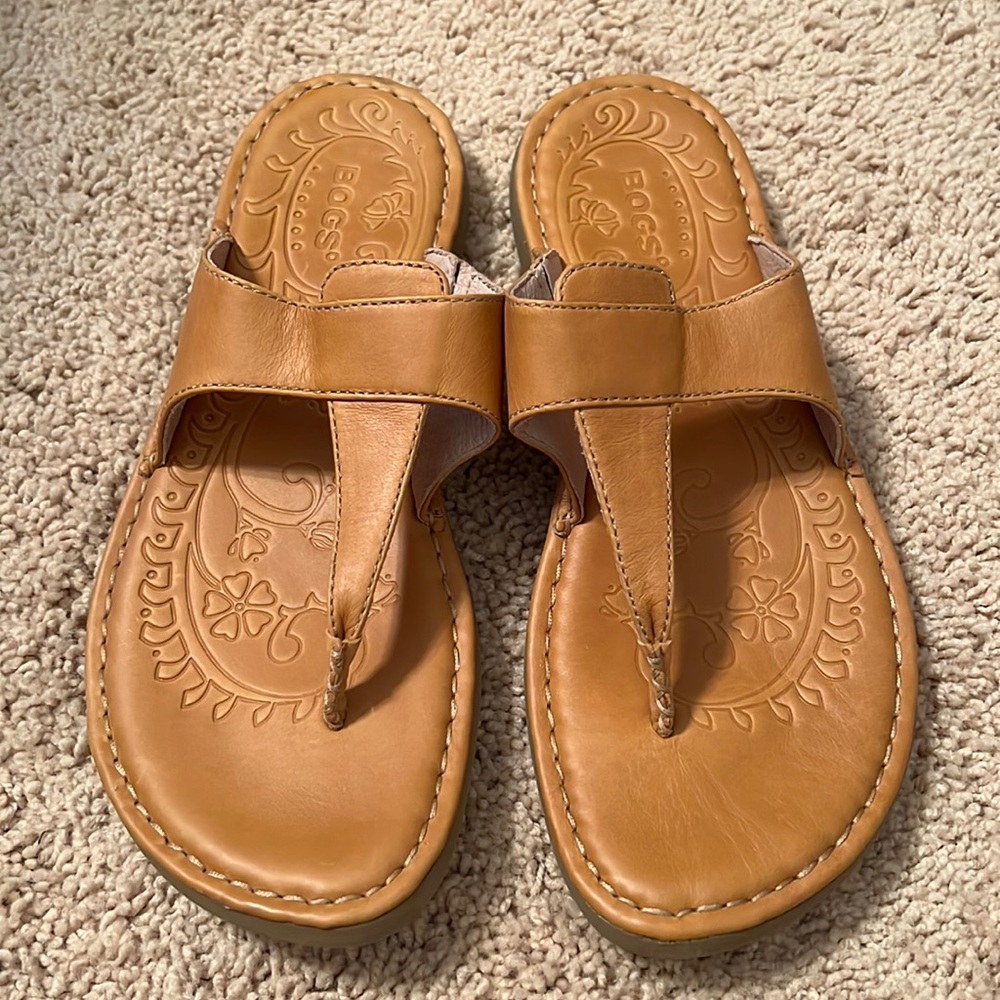 Bogs flip flops